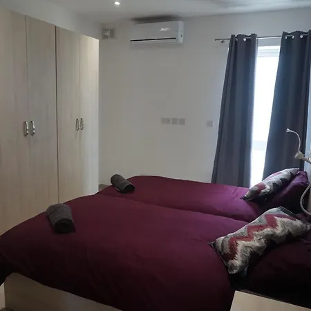 Ambleside - Swieqi Apartmán