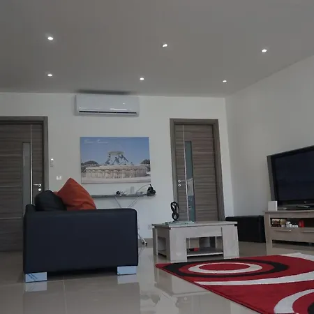 Apartment Ambleside - Swieqi